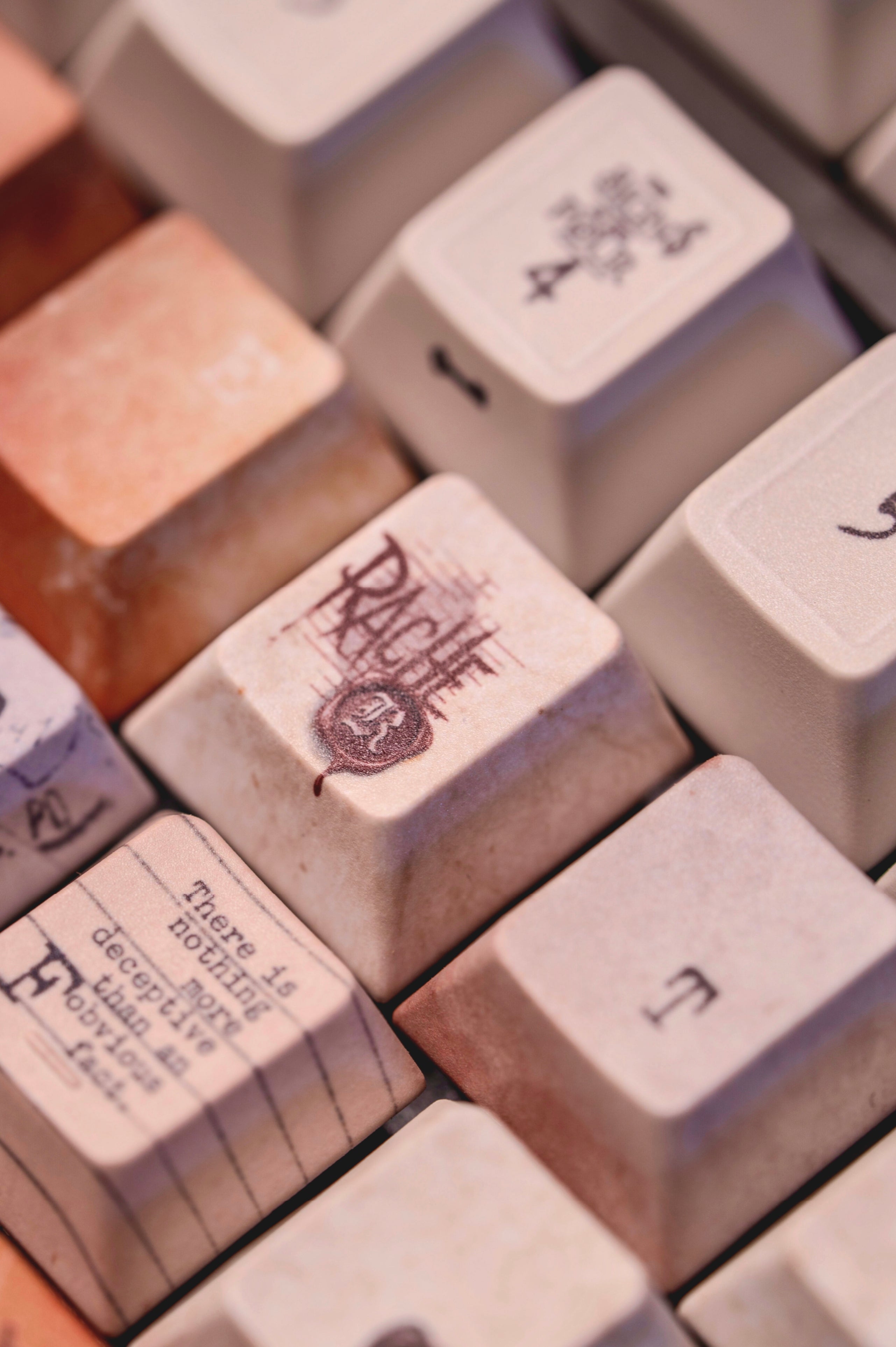 The Great Detective Sherlock Holmes Theme Custom 140 Keycaps - 221B Baker Street Edition